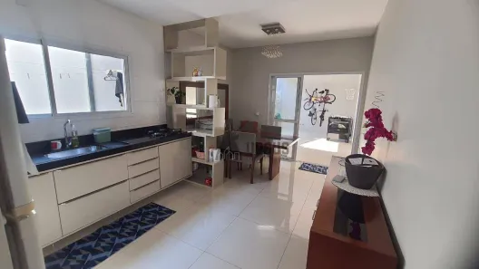 Sobrado com 2 Quartos à venda, 125m² no Residencial Mombaça I, Pindamonhangaba