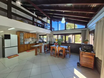 Casa com 3 Quartos à venda, 332m² no São Virgílio, Caxias do Sul