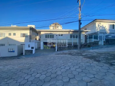 Casa com 7 Quartos para alugar, 142m² no Trindade, Florianópolis