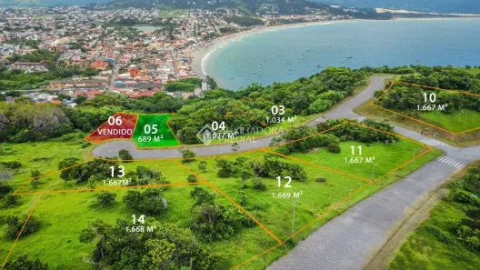 Lote/Terreno à venda, 690m² no Vigia, Garopaba