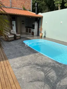 Casa com 4 Quartos à venda, 180m² no Rio Tavares, Florianópolis