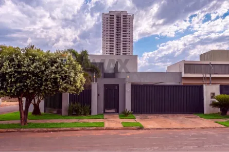 Casa com 3 Quartos à venda, 467m² no Parque Sagrada Família, Rondonópolis
