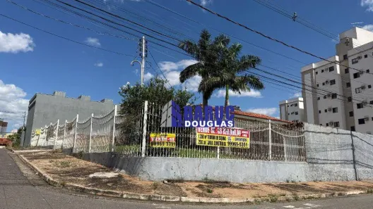 Casa com 4 Quartos à venda, 297m² no Jardim Mariana, Cuiabá