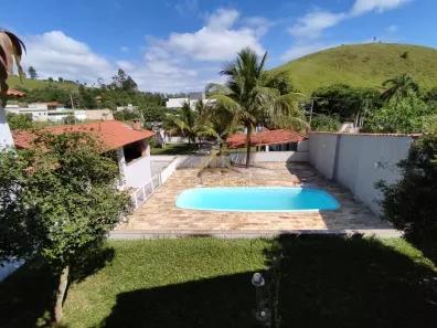 Fazenda/Sítio com 4 Quartos à venda, 320m² no Palmeiras, Pinheiral