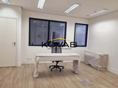 Sala Comercial à venda, 37m² no Vila Olímpia, São Paulo