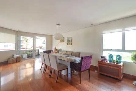 Apartamento com 3 Quartos para alugar, 210m² no Vila Andrade, São Paulo