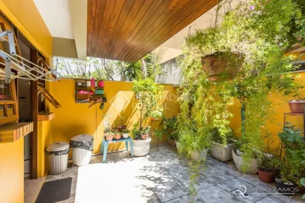 Casa de Condomínio com 3 Quartos à venda, 210m² no Jardim Isabel, Porto Alegre