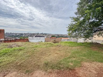 Lote/Terreno à venda, 900m² no Olímpico, Londrina