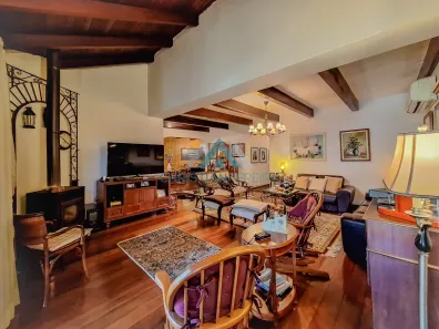Casa com 3 Quartos à venda, 207m² no Chácara das Pedras, Porto Alegre