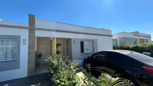 Casa de Condomínio com 2 Quartos à venda, 80m² no Parque Trindade III, Aparecida de Goiânia