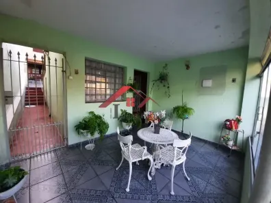 Casa com 4 Quartos à venda, 240m² no Vila Camilópolis, Santo André