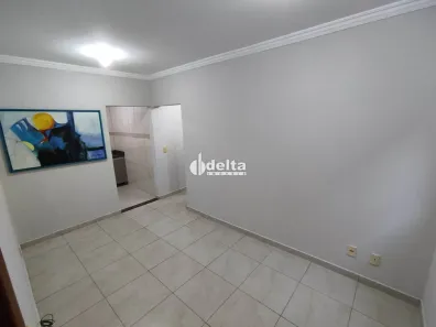 Apartamento com 2 Quartos para alugar, 50m² no Granada, Uberlândia
