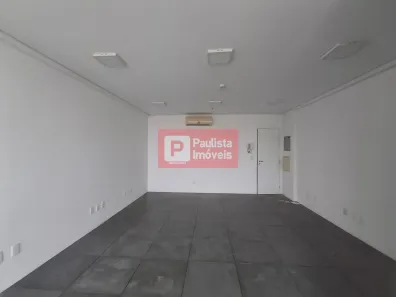 Sala Comercial à venda, 38m² no Chácara Santo Antônio (Zona Sul), São Paulo