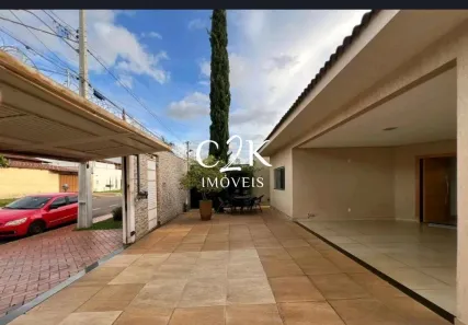 Casa com 3 Quartos à venda, 220m² no Jardim América, Goiânia