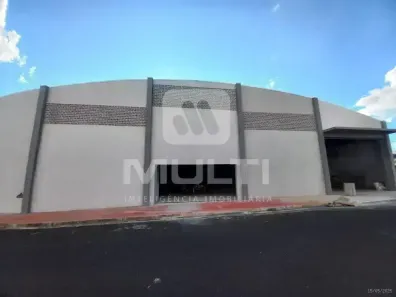 Casa com 1 Quarto para alugar, 1685m² no Umuarama, Uberlândia