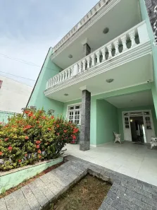 Casa com 3 Quartos à venda, 274m² no Nossa Senhora das Graças, Manaus