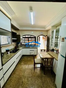 Sobrado com 3 Quartos à venda, 320m² no Vila Piauí, São Paulo