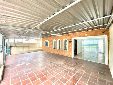 Casa com 3 Quartos para alugar, 151m² no Vila Joaquim Inácio, Campinas