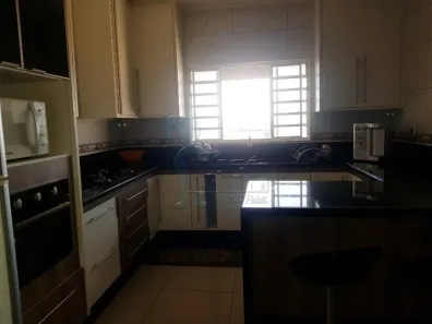 Casa com 2 Quartos à venda, 269m² no Vila Lemos, Campinas