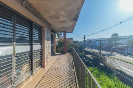Casa com 4 Quartos à venda, 140m² no Medianeira, Porto Alegre