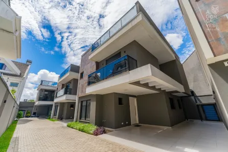 Casa de Condomínio com 3 Quartos à venda, 160m² no Santa Felicidade, Curitiba