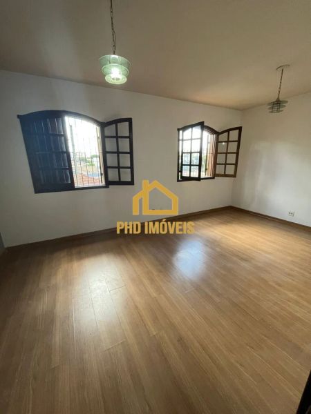 Casa com 6 quartos — Padre Eustáquio, Belo Horizonte