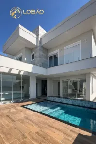 Casa de Condomínio com 4 Quartos para alugar, 330m² no Parque Ipiranga, Resende