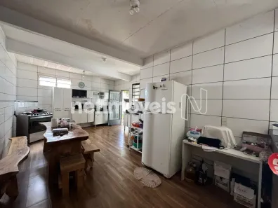 Casa com 4 Quartos à venda, 180m² no Sapucaias III, Contagem