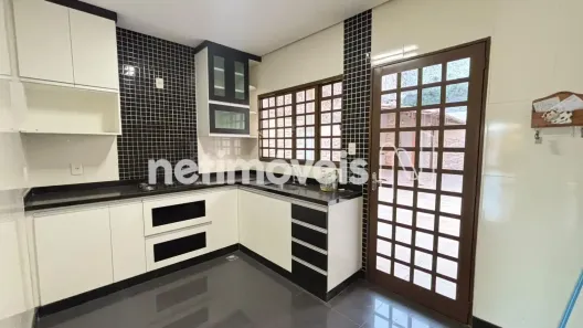 Casa com 3 Quartos à venda, 167m² no Fernão Dias, Belo Horizonte