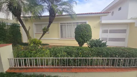 Casa com 3 Quartos à venda, 180m² no Jardim Londrina, São Paulo