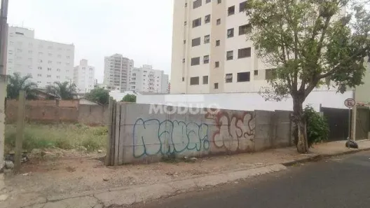 Lote/Terreno à venda, 330m² no Saraiva, Uberlândia