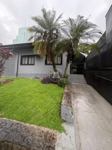 Imóvel Comercial à venda, 205m² no Vila Gotardo, Jundiaí