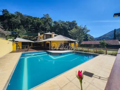 Casa de Condomínio com 7 Quartos à venda, 421m² no Albuquerque, Teresópolis