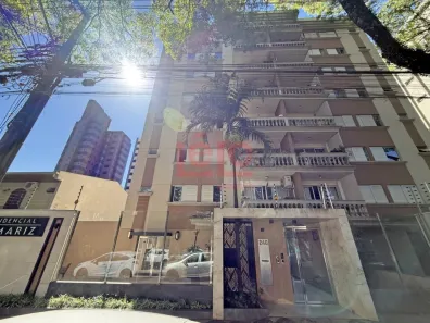Apartamento com 3 Quartos para alugar, 99m² no Zona 07, Maringá