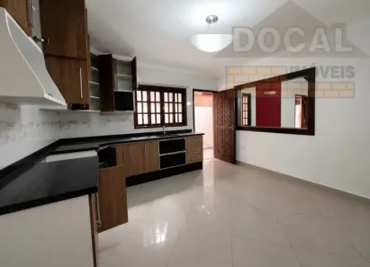 Casa com 2 Quartos à venda, 253m² no Jardim América, Taboão da Serra