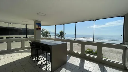 Apartamento com 3 Quartos à venda, 177m² no Meia Praia, Itapema