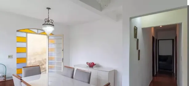 Casa com 4 Quartos à venda, 220m² no Arvoredo, Contagem