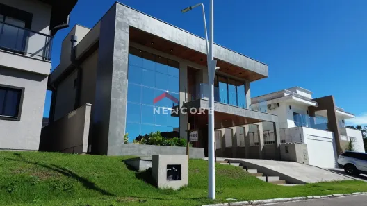Casa de Condomínio com 4 Quartos à venda, 250m² no São João do Rio Vermelho, Florianópolis
