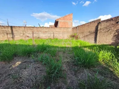 Lote/Terreno à venda, 240m² no Jardim das Palmeiras, Bady Bassitt