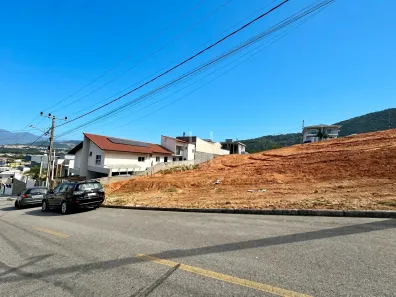 Lote/Terreno à venda, 300m² no São Sebastião, Palhoça