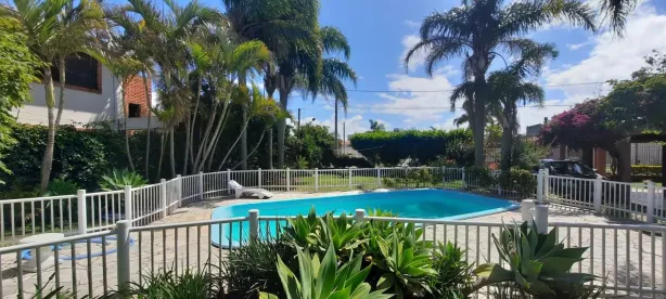 Casa com 4 Quartos à venda, 363m² no Laranjal, Pelotas
