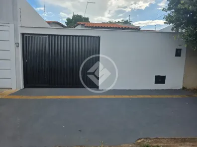 Casa com 3 Quartos à venda, 94m² no Residencial Ville de France, Goiânia