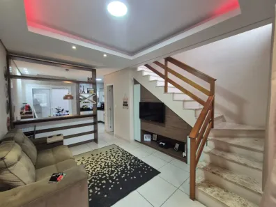 Casa com 2 Quartos à venda, 70m² no Olaria, Canoas