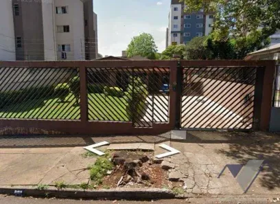 Lote/Terreno à venda, 600m² no Centro, Cascavel