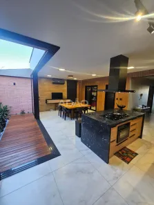 Casa de Condomínio com 4 Quartos à venda, 167m² no Santa Genoveva, Goiânia