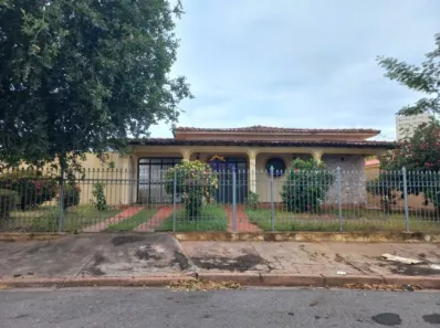 Casa com 3 Quartos à venda, 300m² no Santa Rosa, Cuiabá