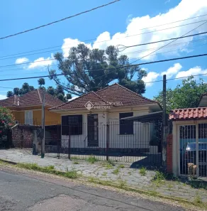 Casa com 3 Quartos à venda, 97m² no Passo da Areia, Porto Alegre