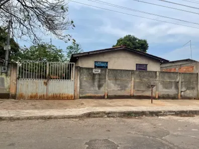 Casa com 2 Quartos à venda, 180m² no Nova Olinda, Aparecida de Goiânia