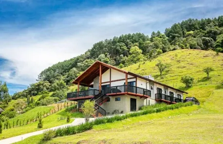 Casa com 4 Quartos à venda, 290m² no Invernadinha, Rancho Queimado