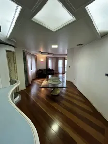 Apartamento com 4 Quartos para alugar, 227m² no Zona 01, Maringá
